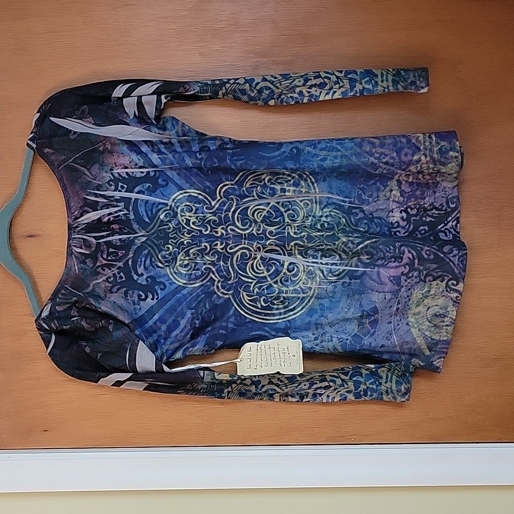 One World Sweater - Picture 5 of 5